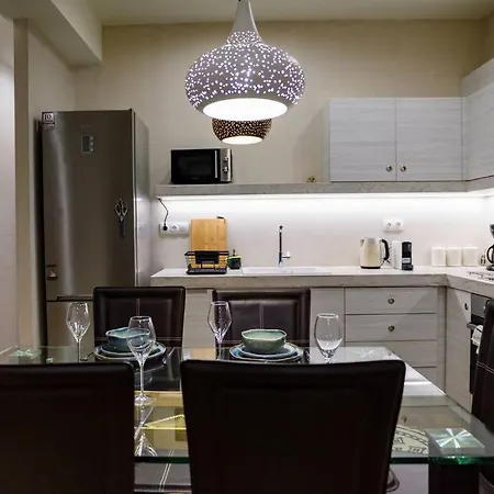 Boho 2 Bdr Luxury Meets The East Apartment *